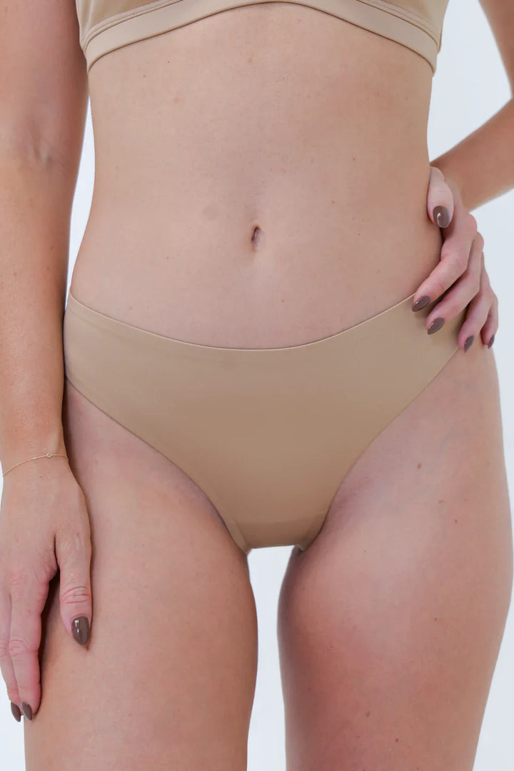 Signature Sculpt – String Taille Fine