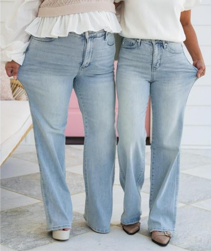 Charlie-quebec™ – Jean Taille Haute Coupe Droite