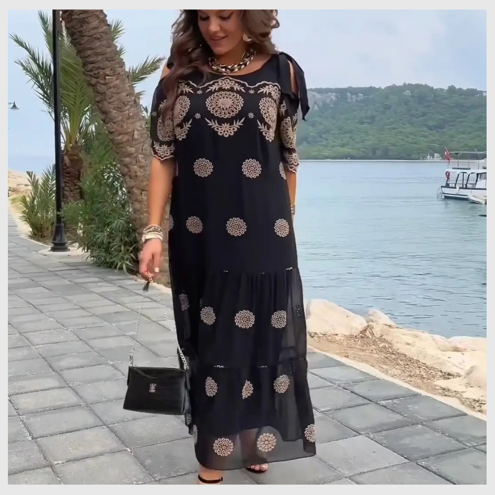 Robe Longue Charlie-quebec™ – Dentelle Noire Imprimée