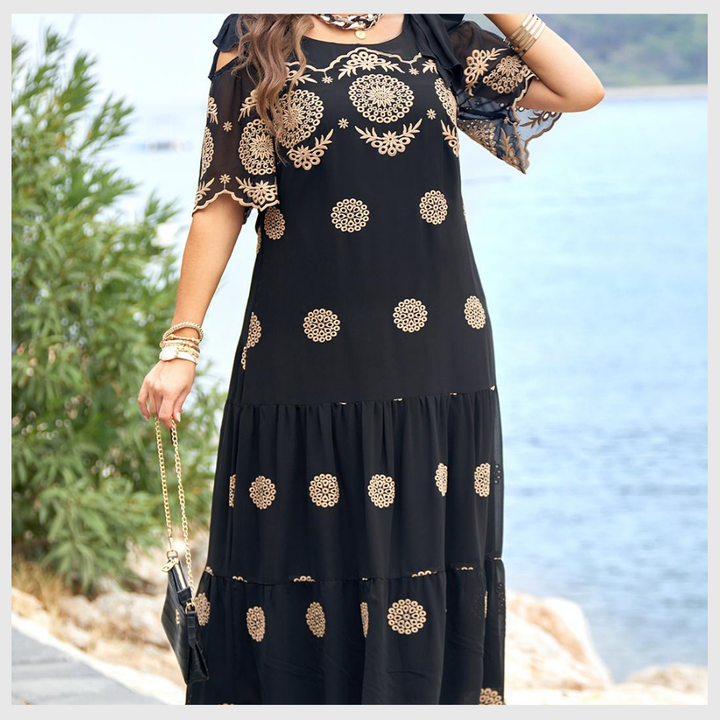 Robe Longue Charlie-quebec™ – Dentelle Noire Imprimée