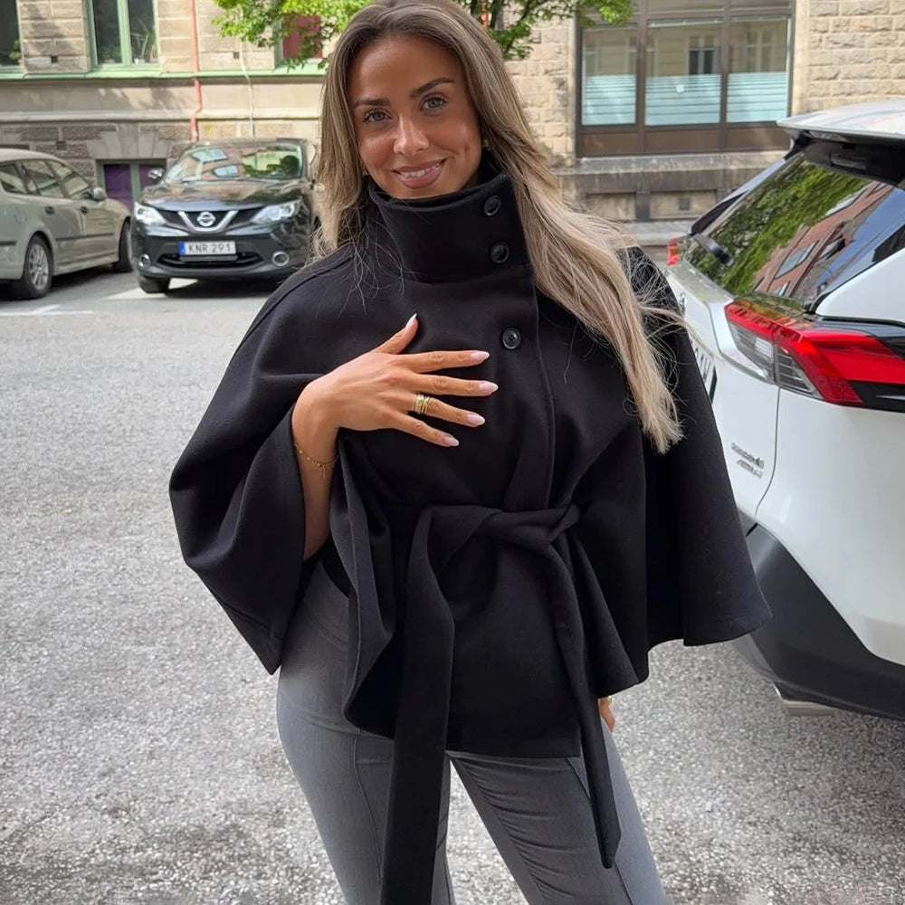 Charlie-quebec™ – Cape Élégante pour Femme avec Ceinture et Col Haut